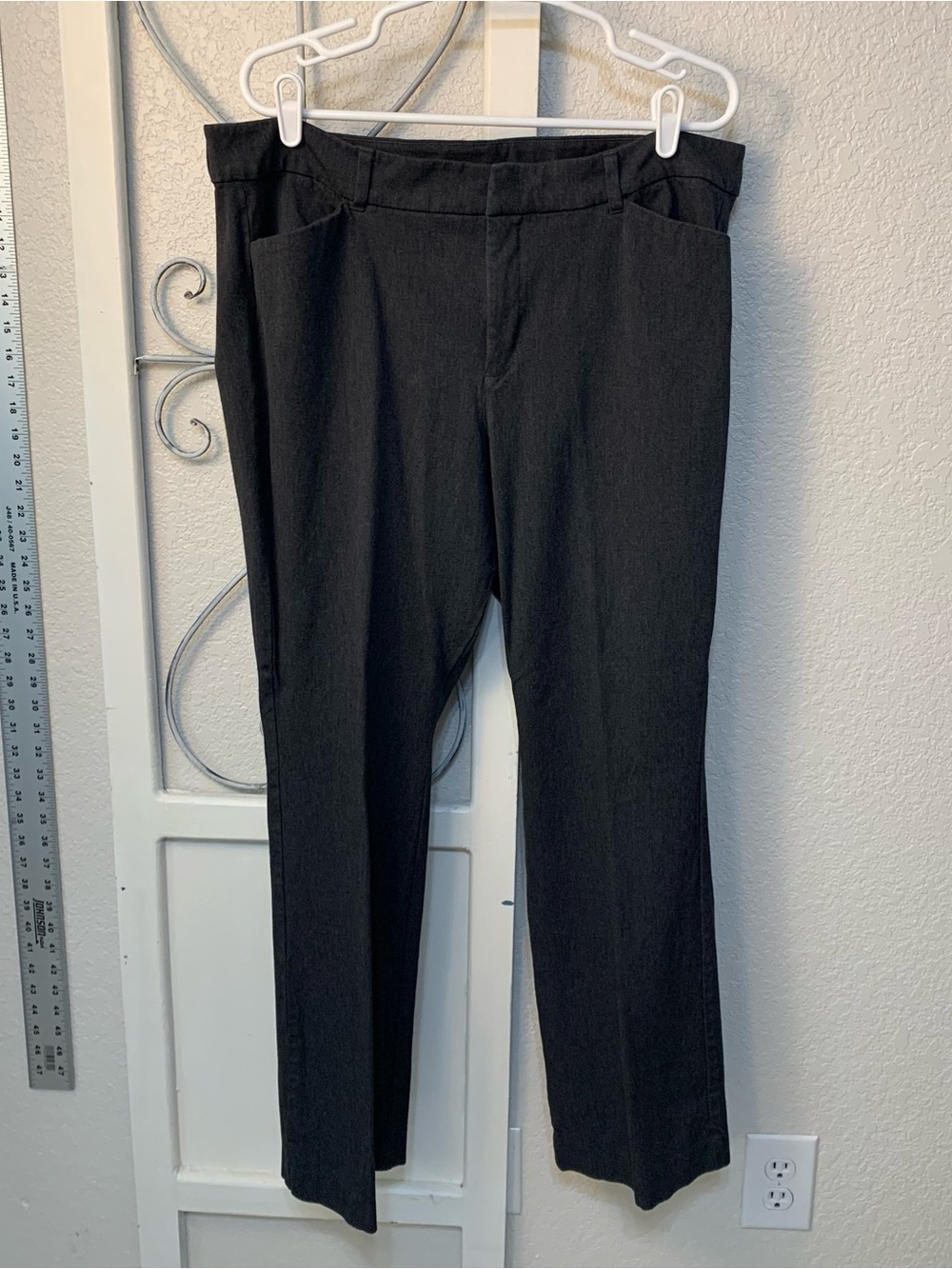 Old Navy Black Women's Straight Leg Dress Trousers